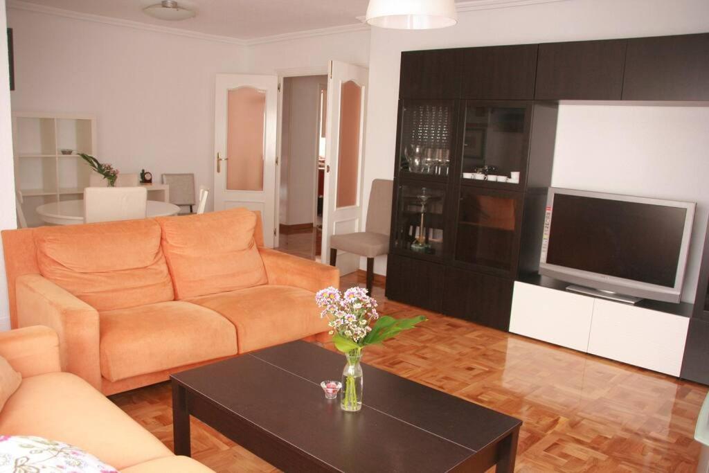 Lekker&Vida, Vivienda De Uso Turistico, Centrica, Garaje En El Edificio Lägenhet Valladolid Exteriör bild